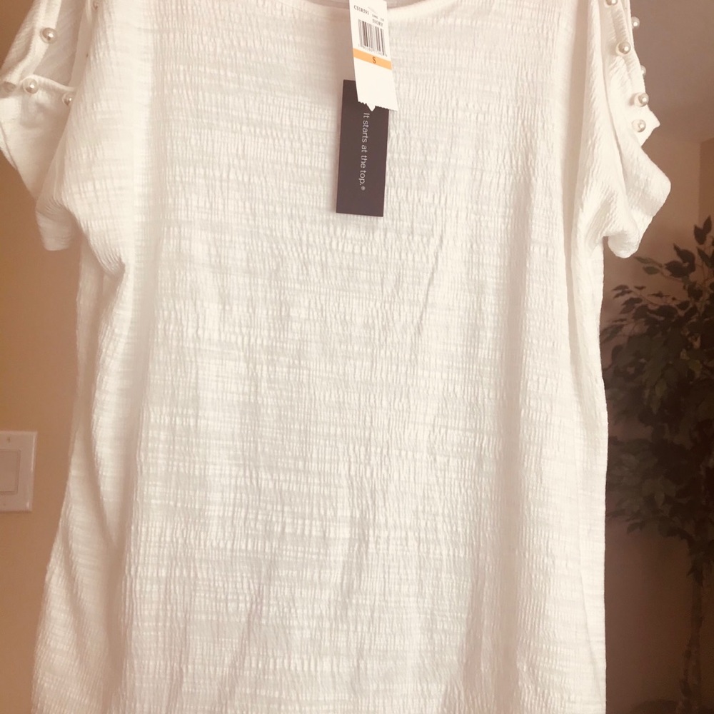 Ivory Blouse - Picture 4 of 4